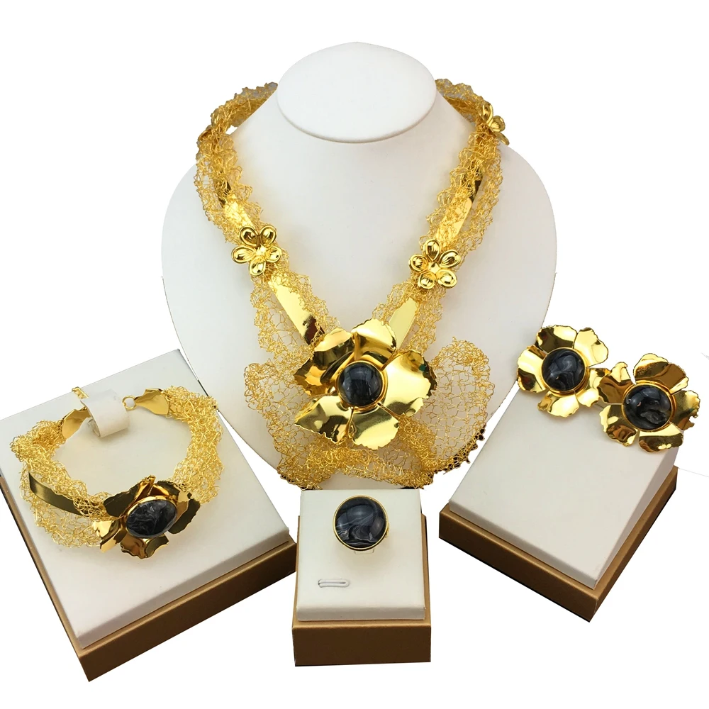 

Fashion Brazilian Gold Plated Jewelry Set All Copper Material African Necklace Simple Flower Style FHK18328