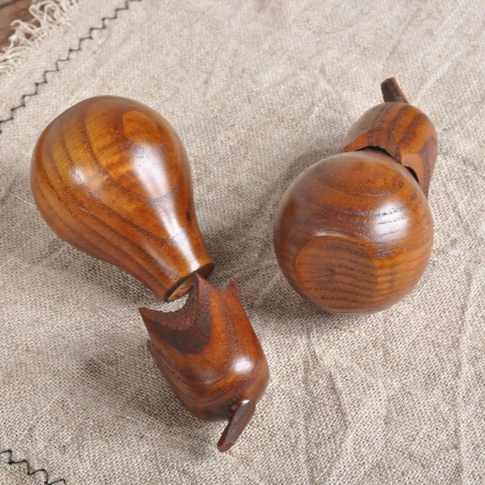 

Hand-Carved Eggplant Toothpick Holder Portable Stable Toothpick Storage Box Simple Wooden Toothpick Box Party