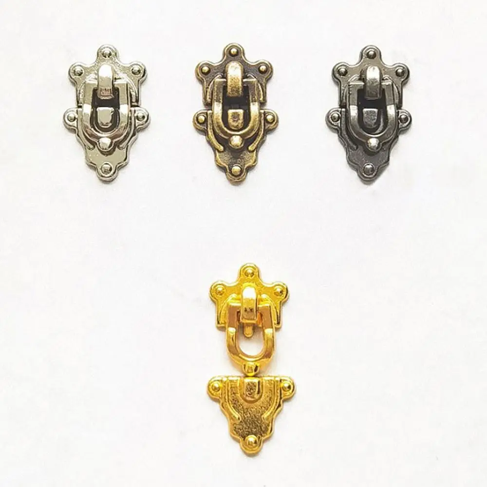5 ชิ้นคุณภาพสูงมินิโลหะหัตถกรรมล็อค 4 สีตุ๊กตากระเป๋าอะไหล่กล่องล็อคตุ๊กตาอุปกรณ์เสริม