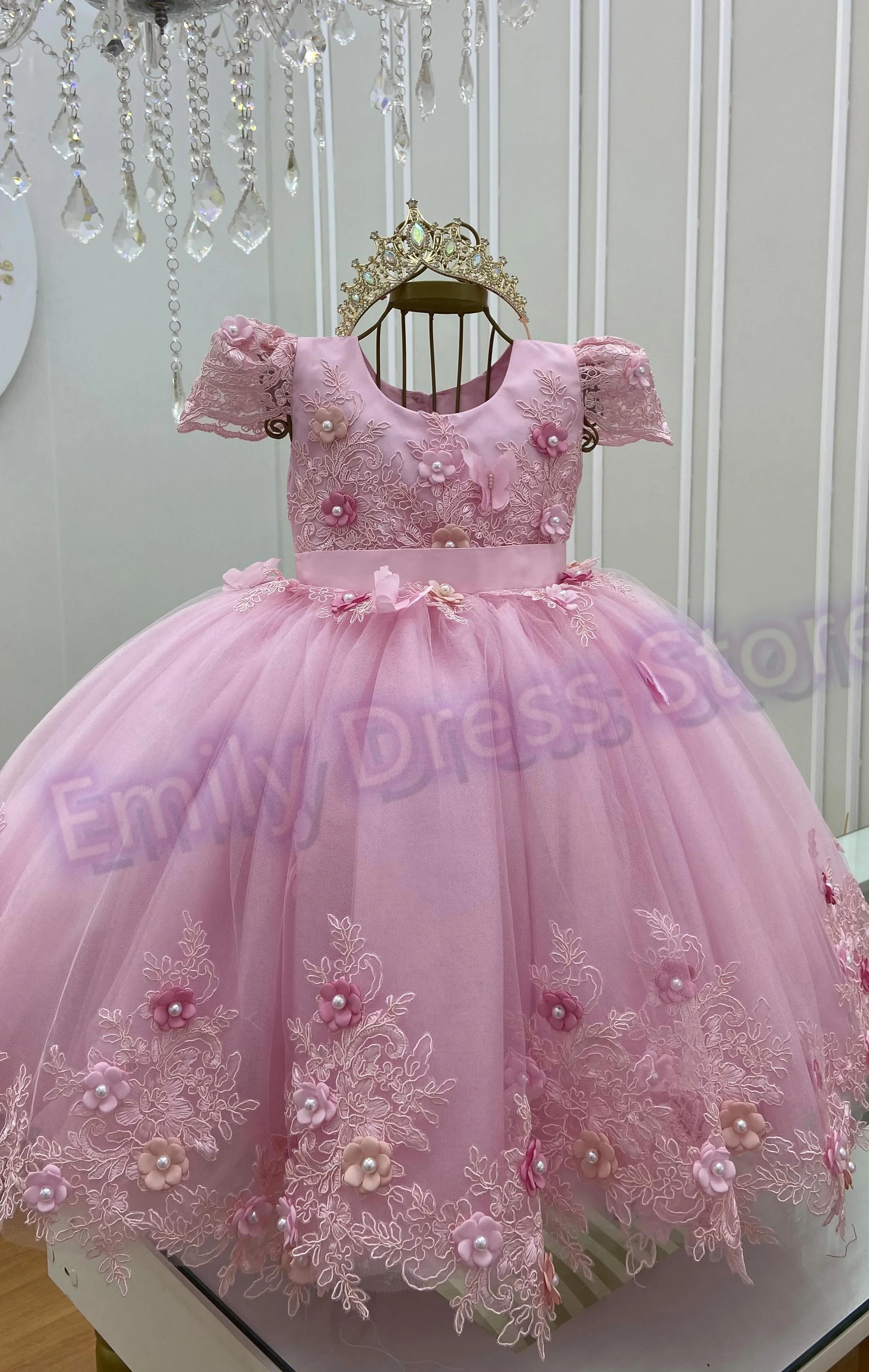 

Customized Pink Flower Girl Dresses for Wedding Pearls Lace Applique Tulle Birthday Kids Evening Party First Communion Gowns