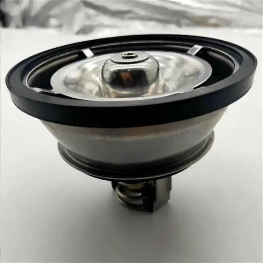 1pcs 20560249 Thermostat for Mack Mp8 Volvo Engine