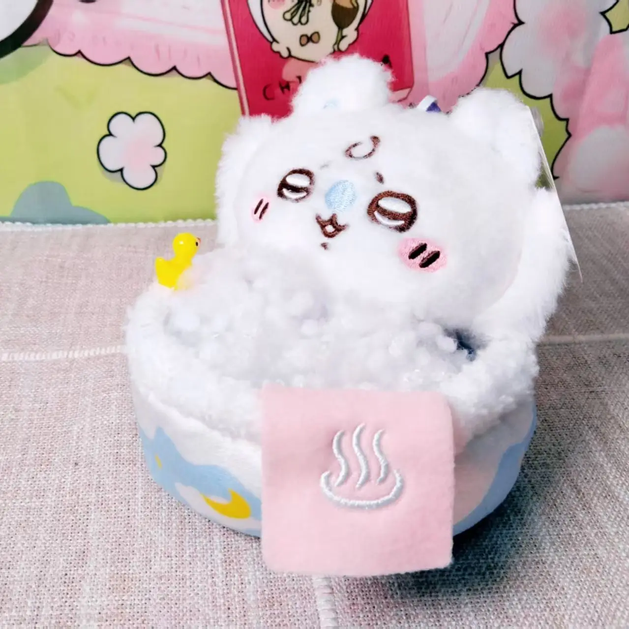 Japan Limited Chiikawa Momonga Q-Version Badewannen-Serie, niedlicher Cartoon Rakko Kurimanju Anhänger, Geschenke für Mädchen, Plüsch-Schlüsselanhänger