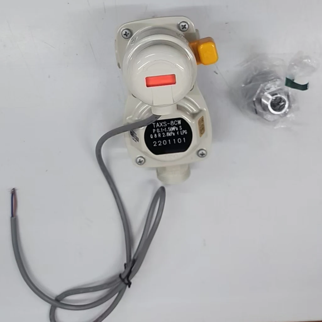 

Gold seller IOTKOKI TAXS-8CW Kitchen LPG Cylinder Double Stage Automatic Changeover Regulator 8kg/h with Signal Transmi Auto Swi