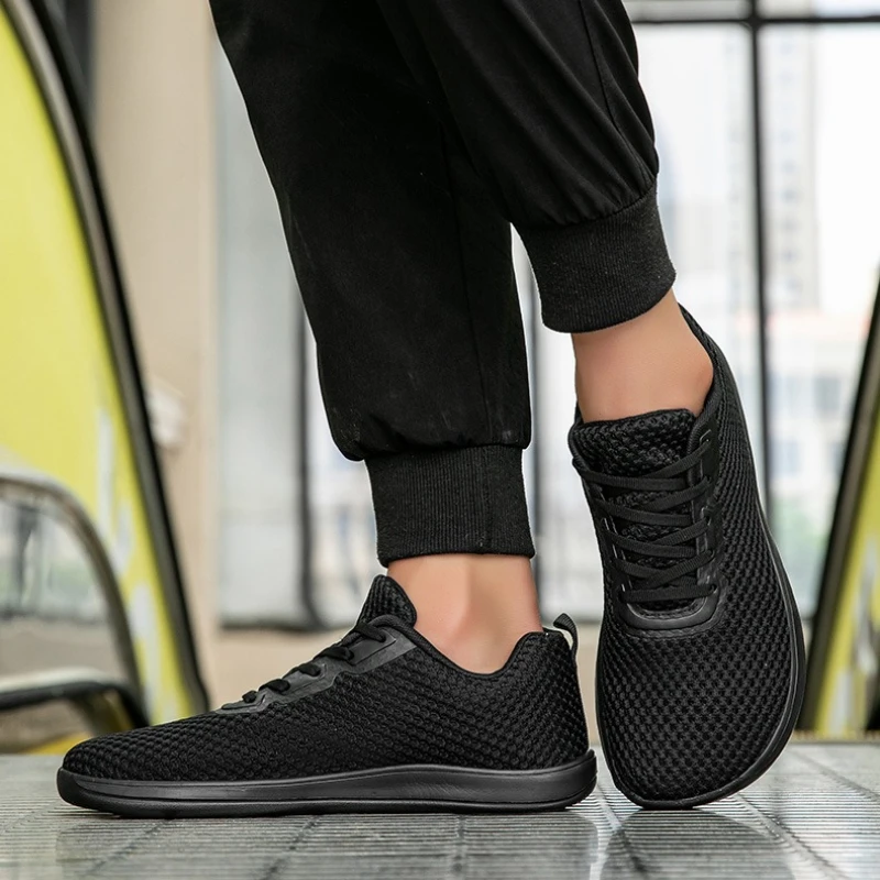 

Летняя двухцветная повседневная модная обувь для пар на плоском каблуке с низким берцем и круглым носком, всесезонная спортивная обувь с дышащей сеткой