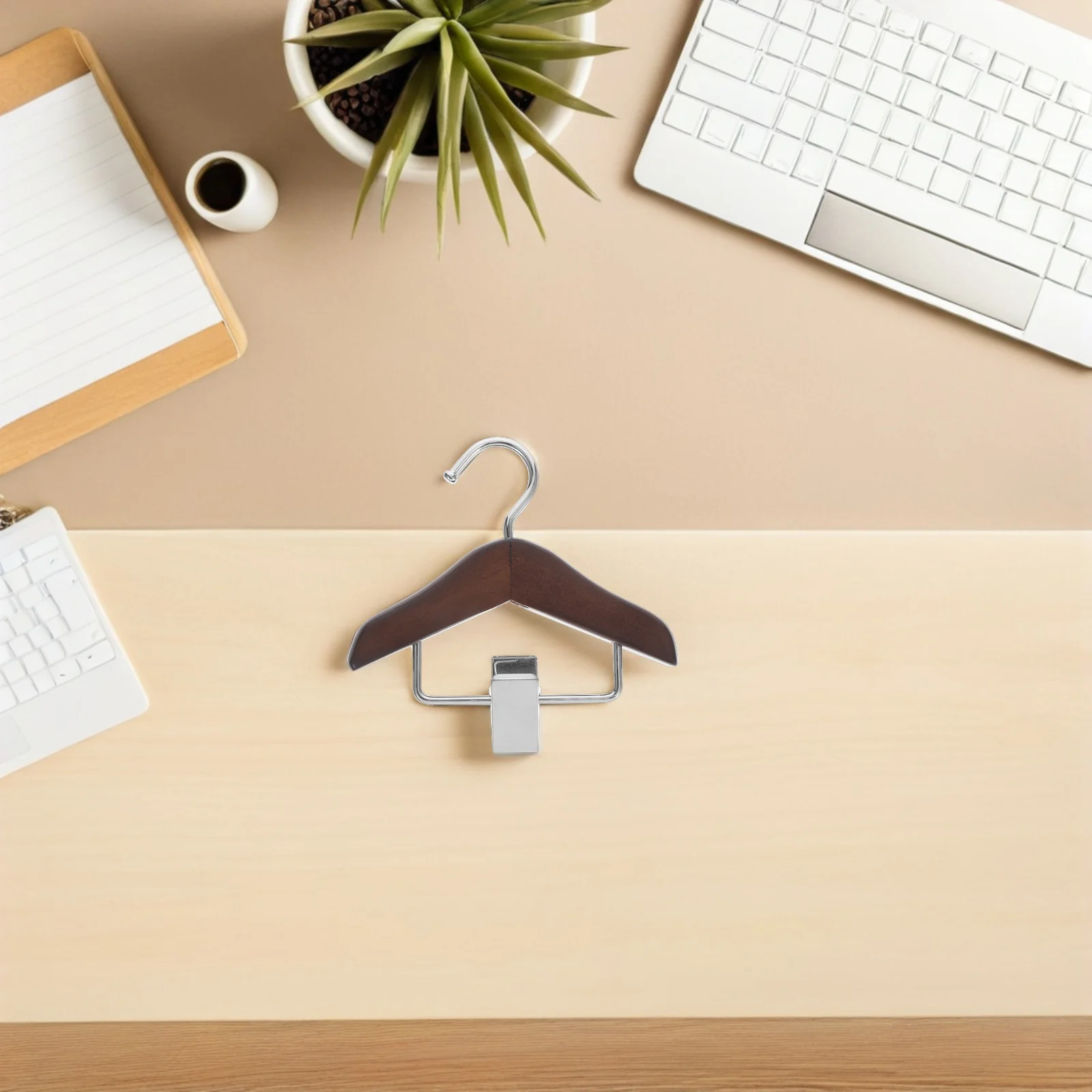 

2pcs Retro Small Wood Stainless Steel Hangers Vintage Mini Dog Clothes Clips Display Storage Hat Outfit Organizer