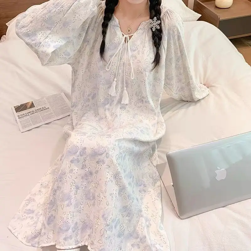 

Ночная рубашка с длинными рукавами в стиле принцессы для женщин, весенне-осенние новые пижамы средней длины, повседневная домашняя одежда, халаты для женщин и женщин