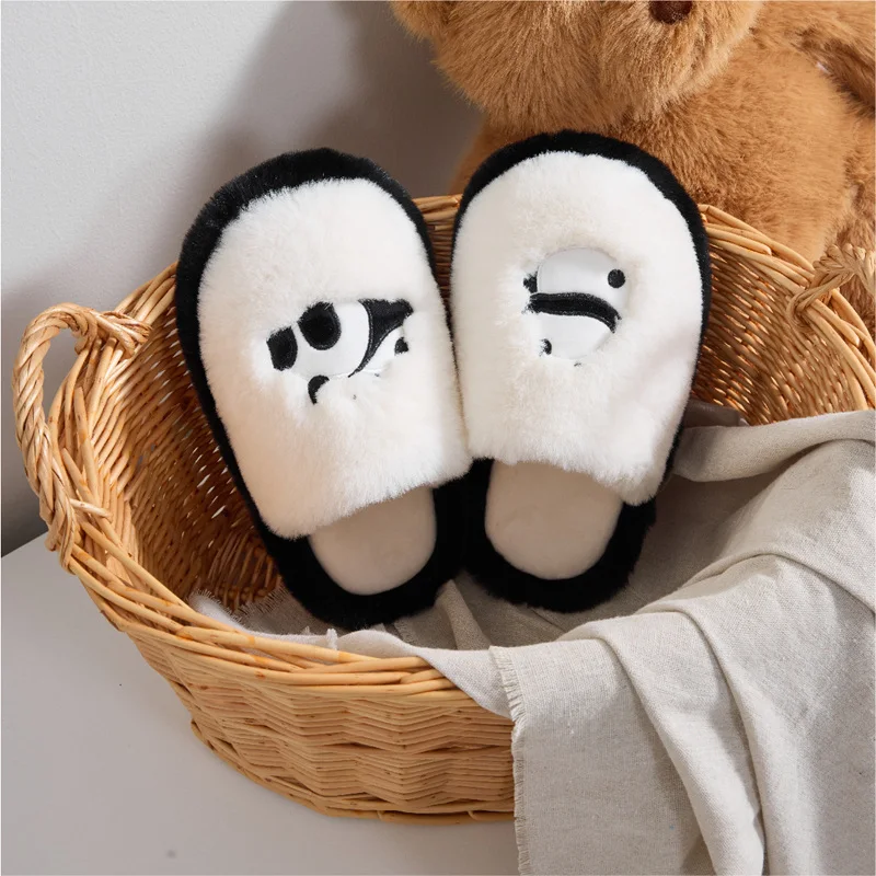 

Cute Cartoon Panda Fur Slippers Women Winter Flat Heel Furry Home Cotton Slippers Woman Light Closed Toe Warm Indoor Slides Lady