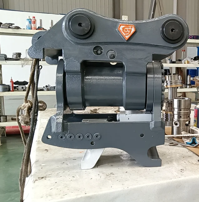Multi Functional Machine Tool Tilt Quick Hitch For Front End Loader