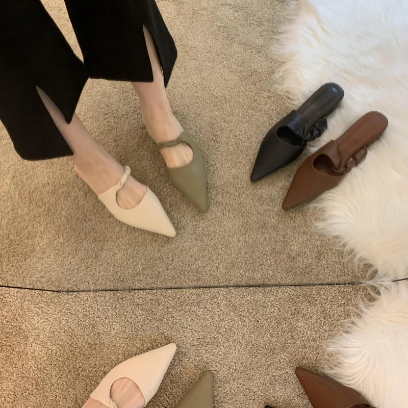 2024 New Spring Women\'s Slippers Pointed Toe Toe Sandals Slippers Flat Casual All-match Sexy Solid Color Women\'s Mules Slides