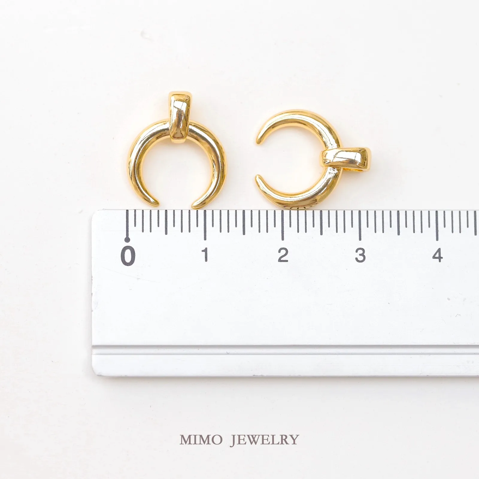 Smooth Ins European and American Style Moon Tooth Necklace Charms Pendant Supplies DIY Hand Brass Gold Plated Accessories