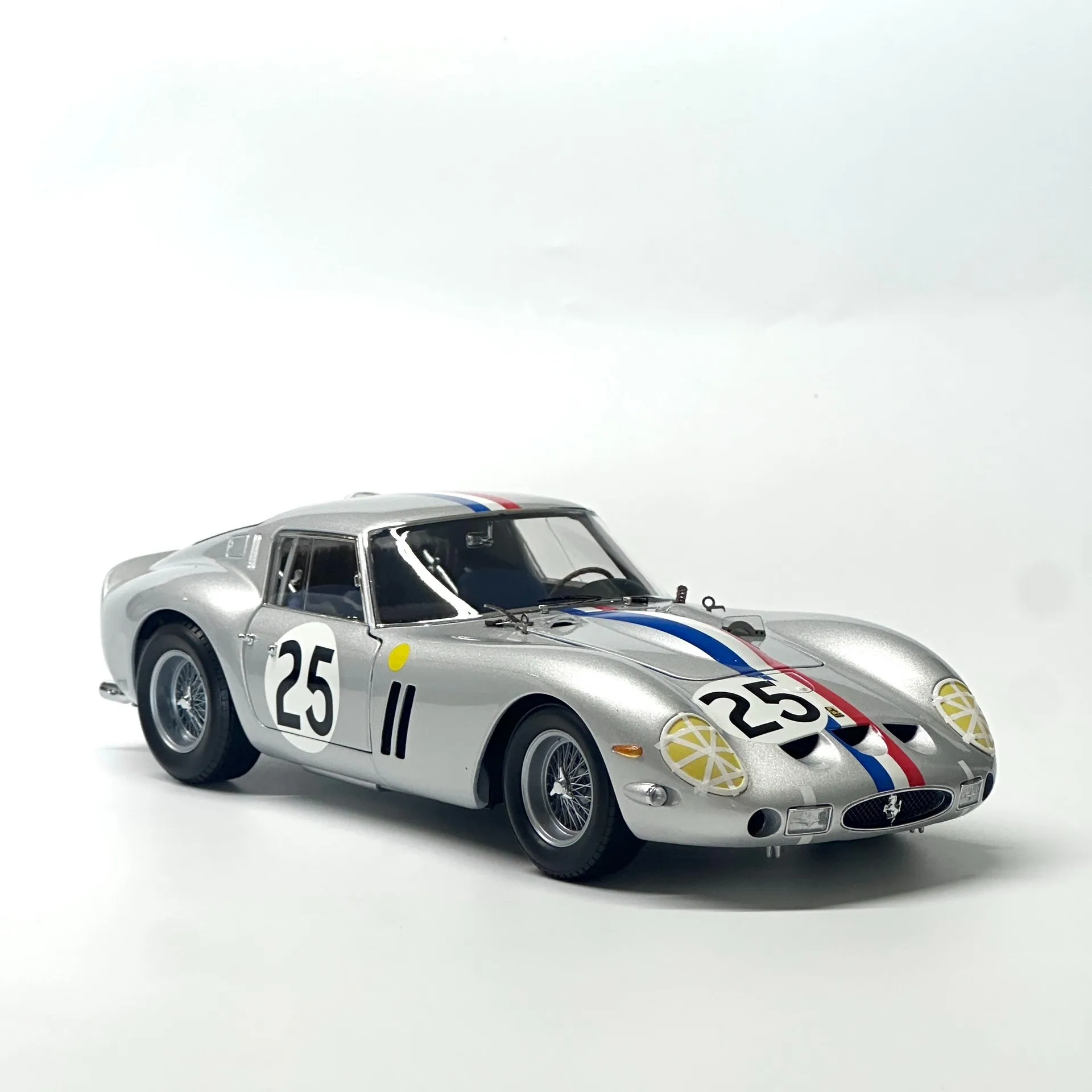 Kyosho 1:18 250GTO #25 Silver Fine Version Simulation Limited Edition All Open Alloy Metal Static Car Model Toy Gift