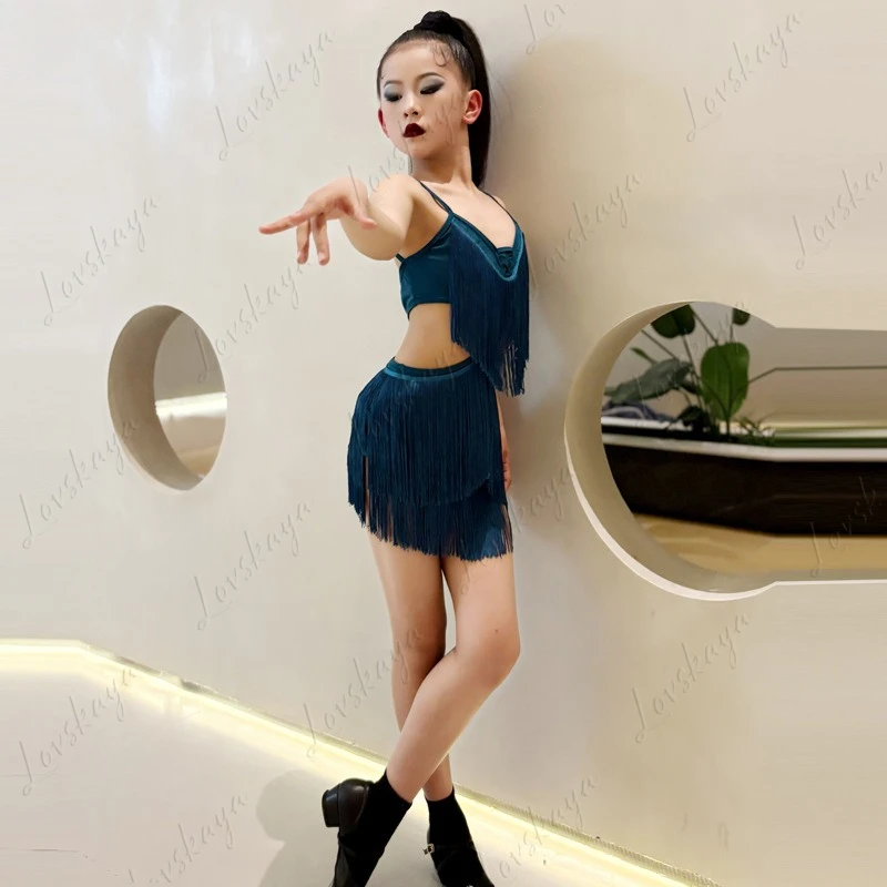 ชุดฝึกซ้อมเต้นละตินสำหรับเด็กผู้หญิงแบบใหม่พร้อมสายรัดและพู่ - ชุดเต้นละตินสำหรับเด็กที่ให้ความรู้สึกหรูหรา