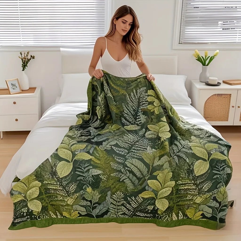

Bamboo Cooling Blanket 100% Bamboo Fiber Green Leaf Pattern 150cm x 200cm Absorbs Heat Keeps Adults Cool on Warm Nights