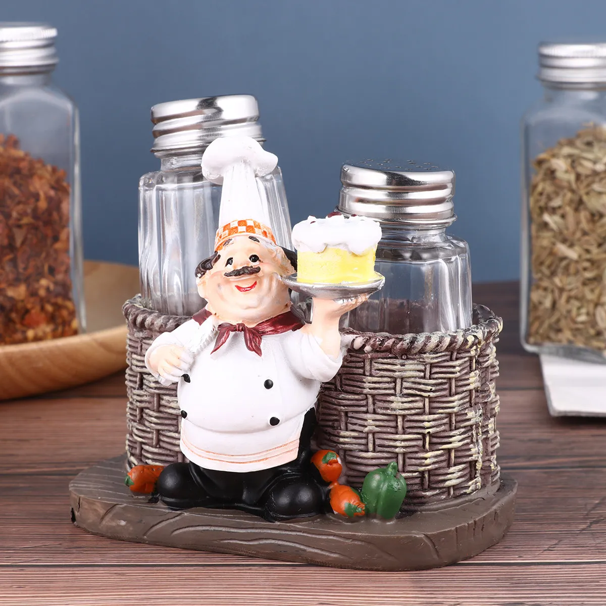 1Pcs Resin Chef Ornament European Style Cute Desktop Decoration Kitchen Bistro Bakery Cook Statue Fun Chef Design Cruet Choice