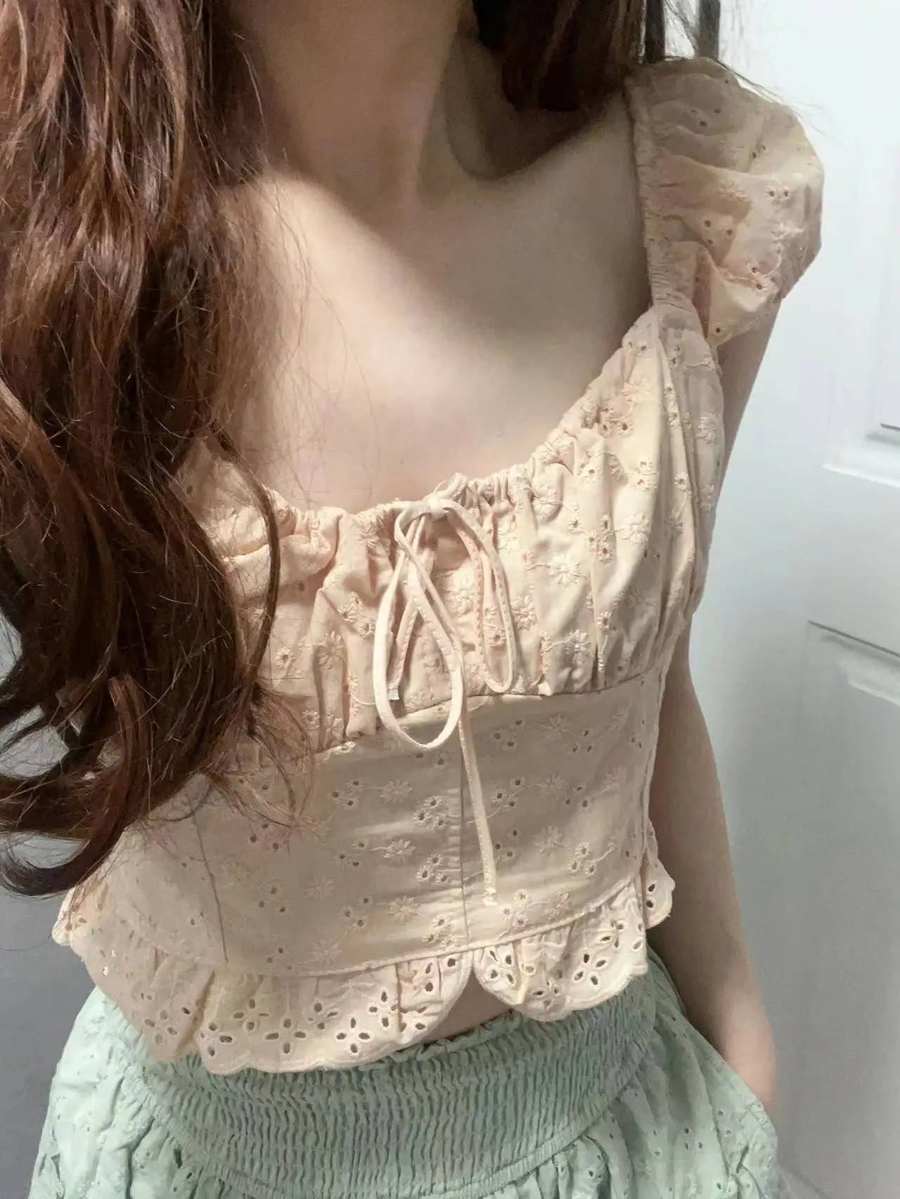 Square Collar Lace-up Chic Summer T-shirts Flower Embroidery Tight Sexy Crop Top Sweet White Versatile Short Sleeve Tee Tank