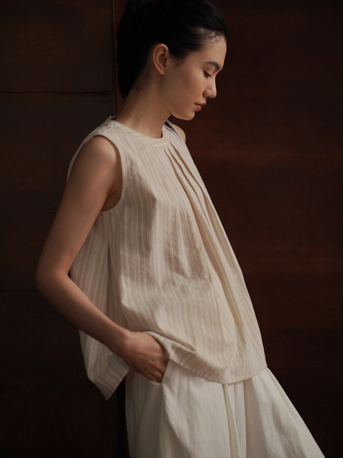 Hacikis Miss Soft Refreshing Light Shadow Striped Breathable Skin-friendly 100 Cotton A-line Loose Slimming Vest Top Women