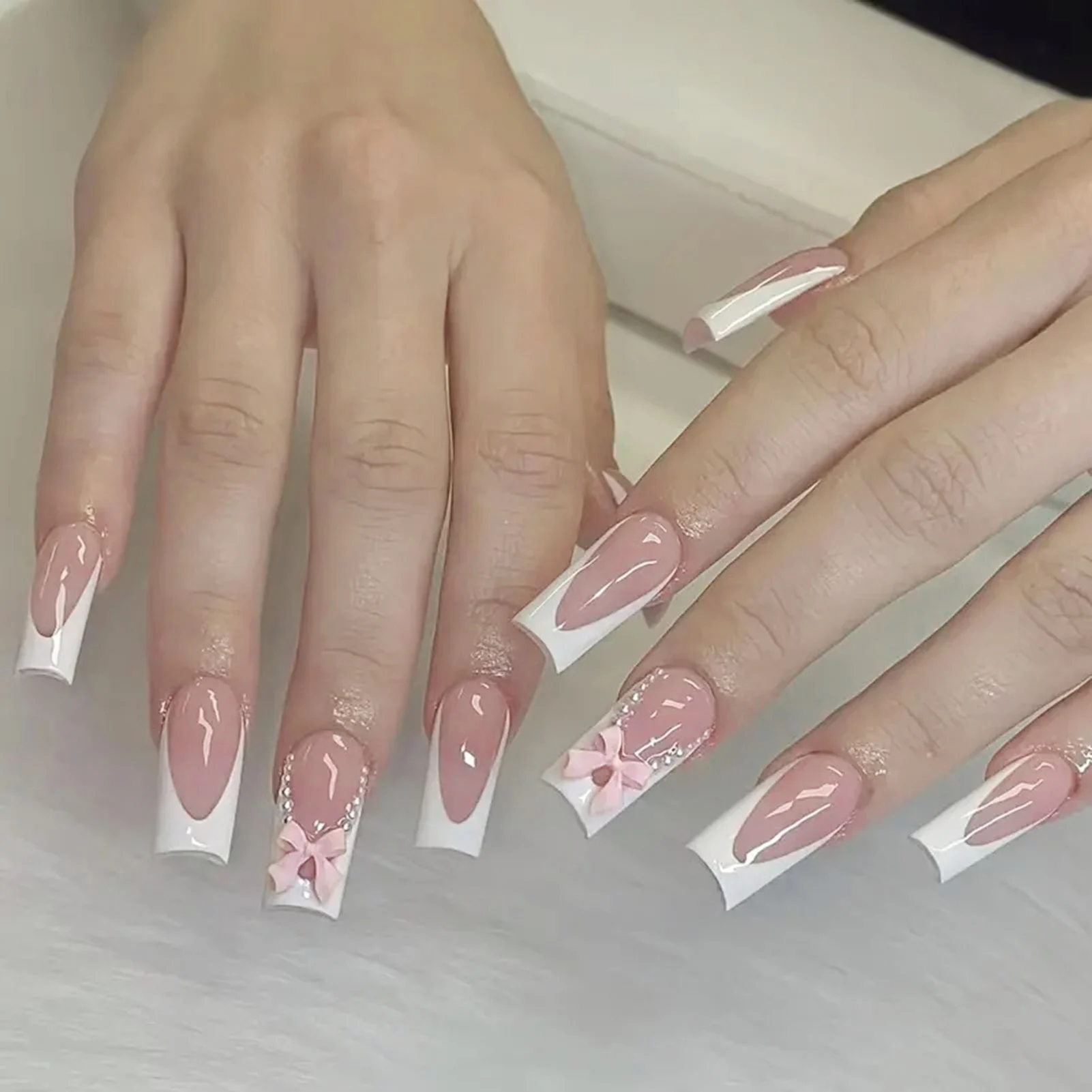 24 Uds. De uñas postizas con punta francesa blanca, Color rosa desnudo, decoración con lazo 3D, uñas postizas de bailarina para mujeres y niñas