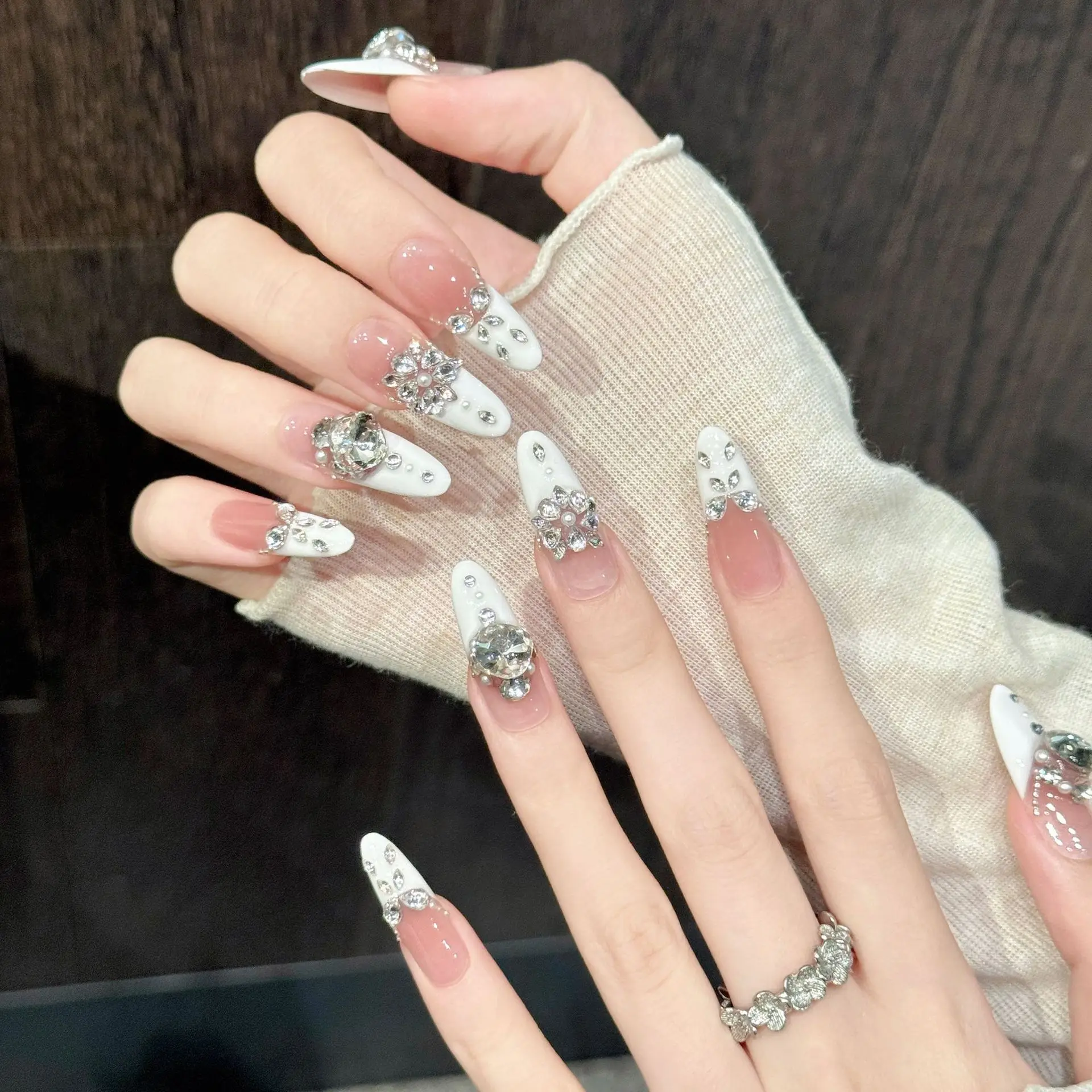 10pcs Handmade False Nails Elegant Nude Pink Gradient French Tip Press On Nails 3D Large Diamond Decor For Women Luxury Reusable view 4