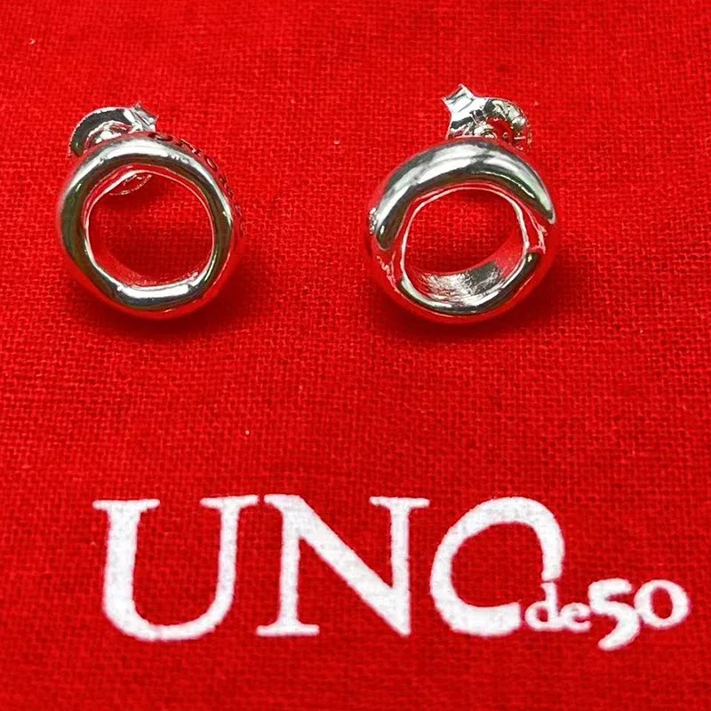 2023 UNOde50 best selling European and American simple geometric female earrings romantic jewelry gift bag