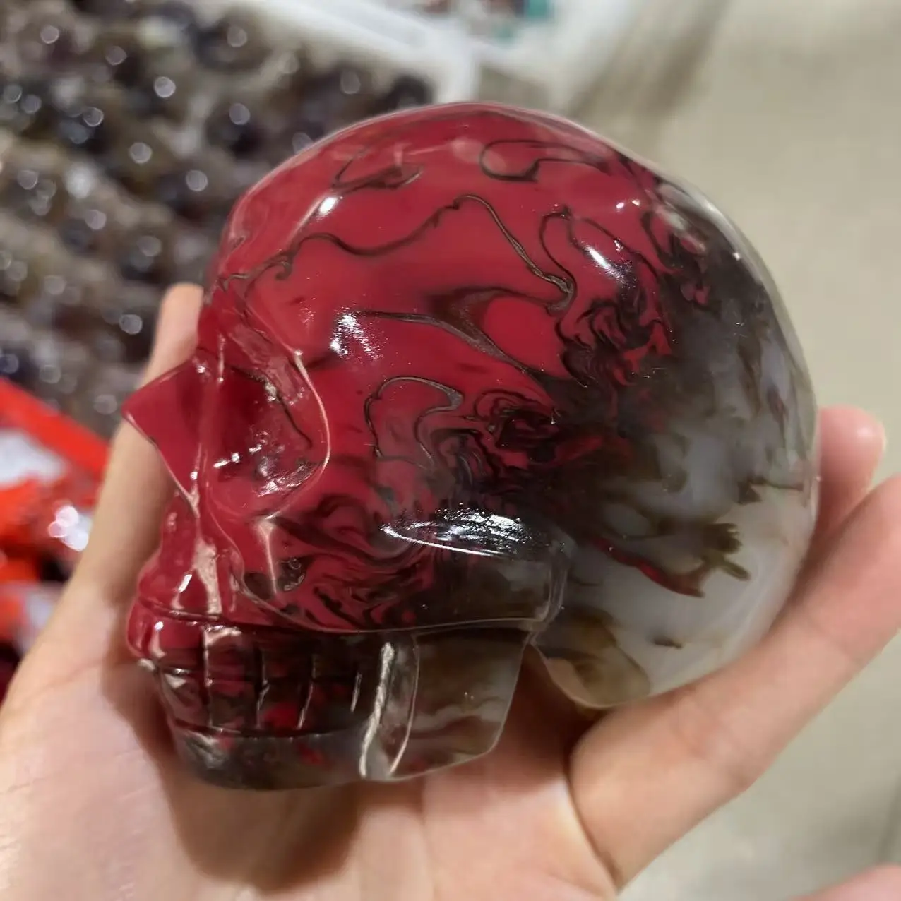 

Natural flame agate crystal quartz carved skull, for spiritual healing, home decoration, purification divination, meditation gif