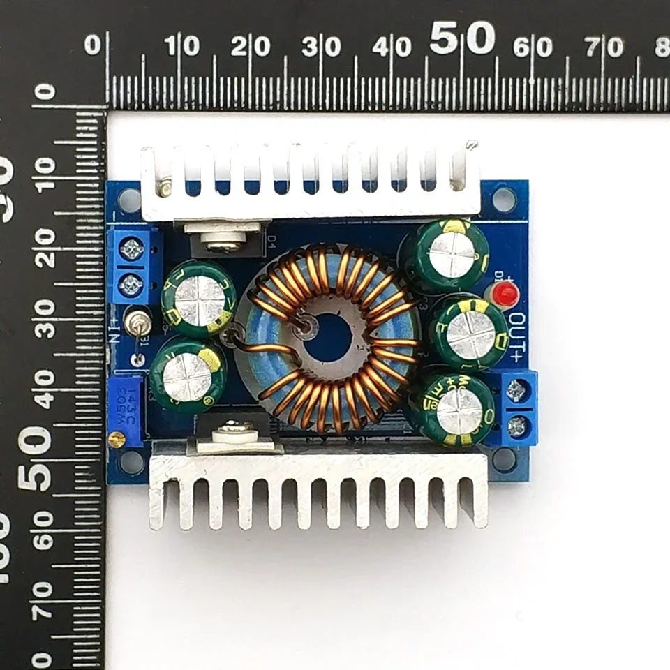 DC-DC hoog vermogen lage rimpel 12A verstelbare step-down module 95% efficiënte auto-voedingsmodule