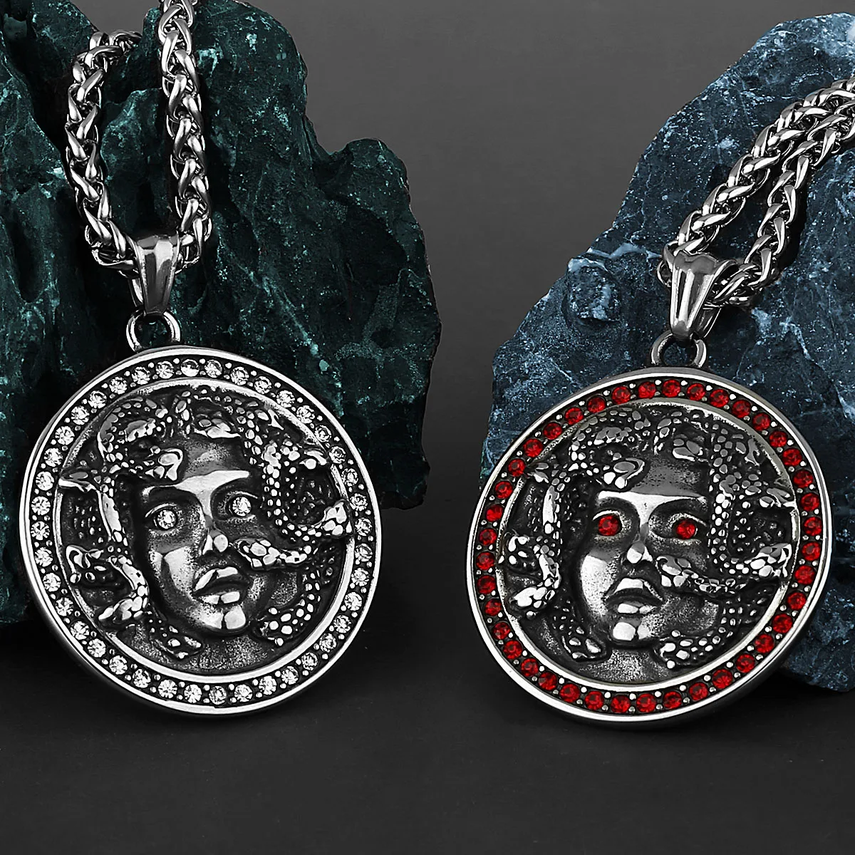 Fashion Luxury Red Zircon Inlay Medusa Pendant Necklace Men Women Punk Hip Hop Shiny Face Snake Head Necklace Jewelry