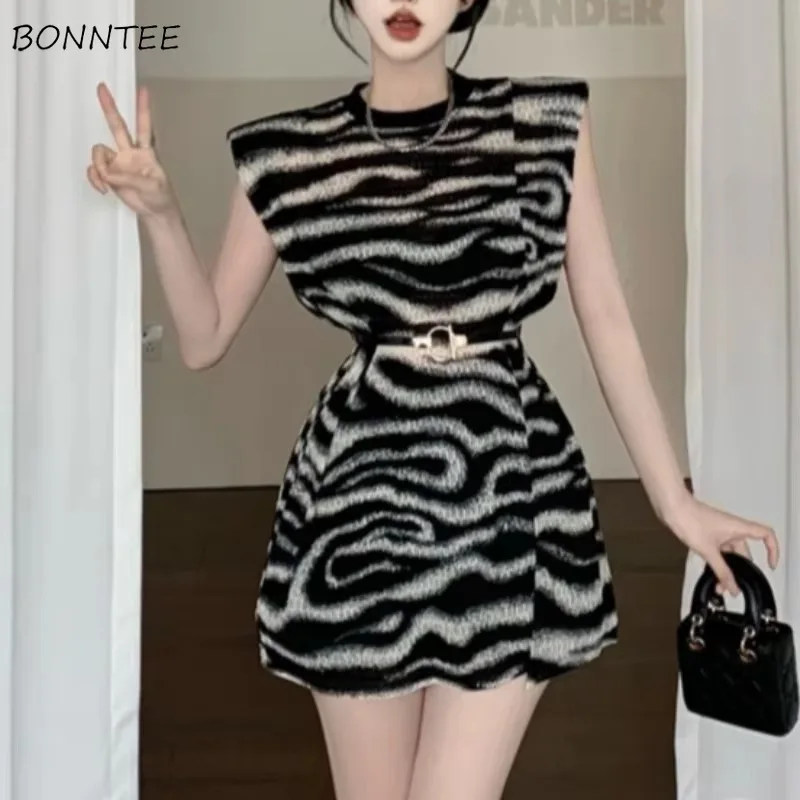 Mini Sukienki Bez Rękawów Damskie Dekolt O-neck Modne Miękkie Młodzieżowe Codzienne Ubrania High Street Letnie Fajne Dziewczęce Popularne Ins Harajuku