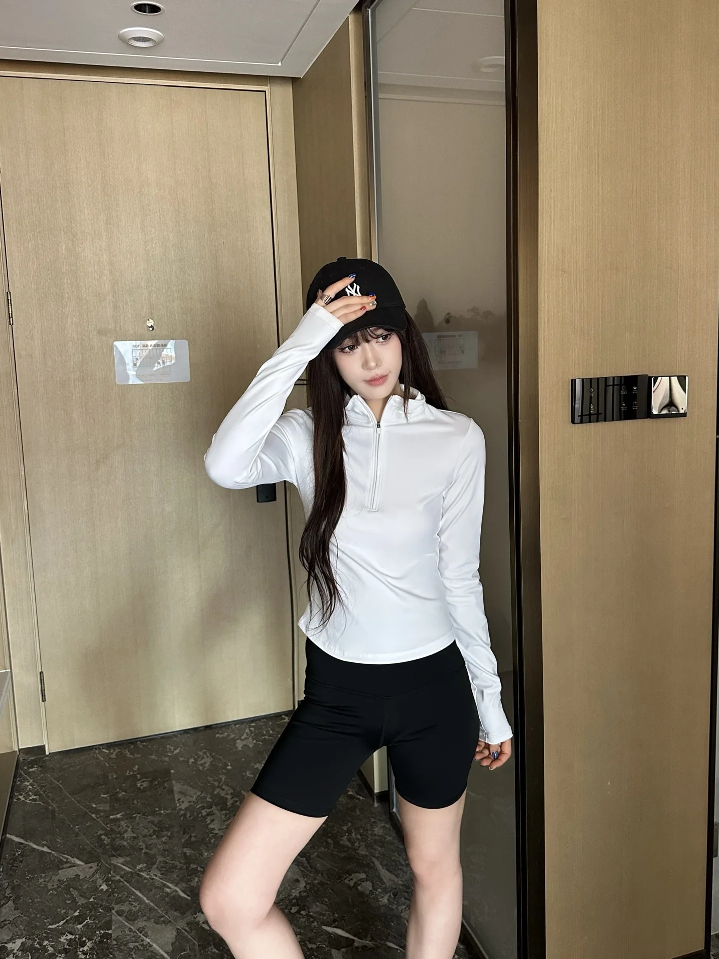High Waist Quick Dry Running Yoga Shorts Women's Fitness Running Shorts Breathable Gym Tight Shorts Three-Quarter Length