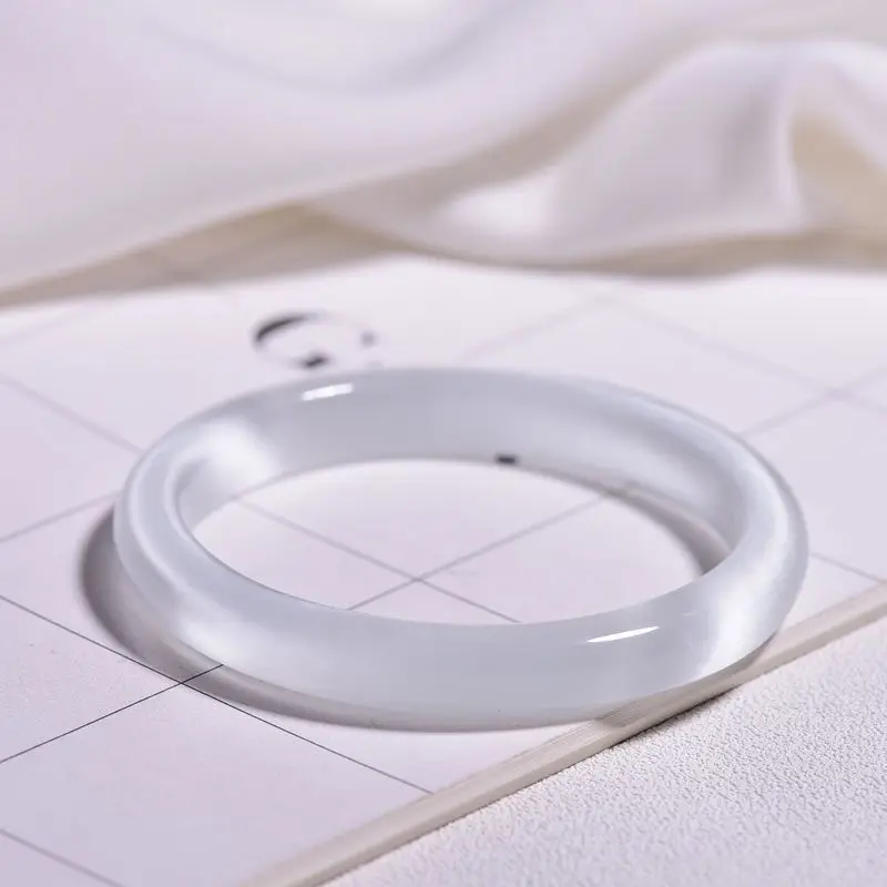 Advanced Korean version of white gray opal bracelet fashion jewelry cat eye effect is obvious