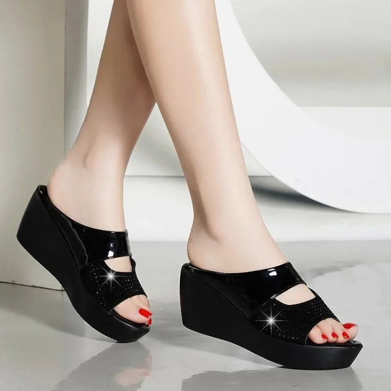 Woman Slippers Pvc Heeled Shoes for Women Clappers On Promotion Korea Style Sandals Summer Sale Top Designs Stylish Slides