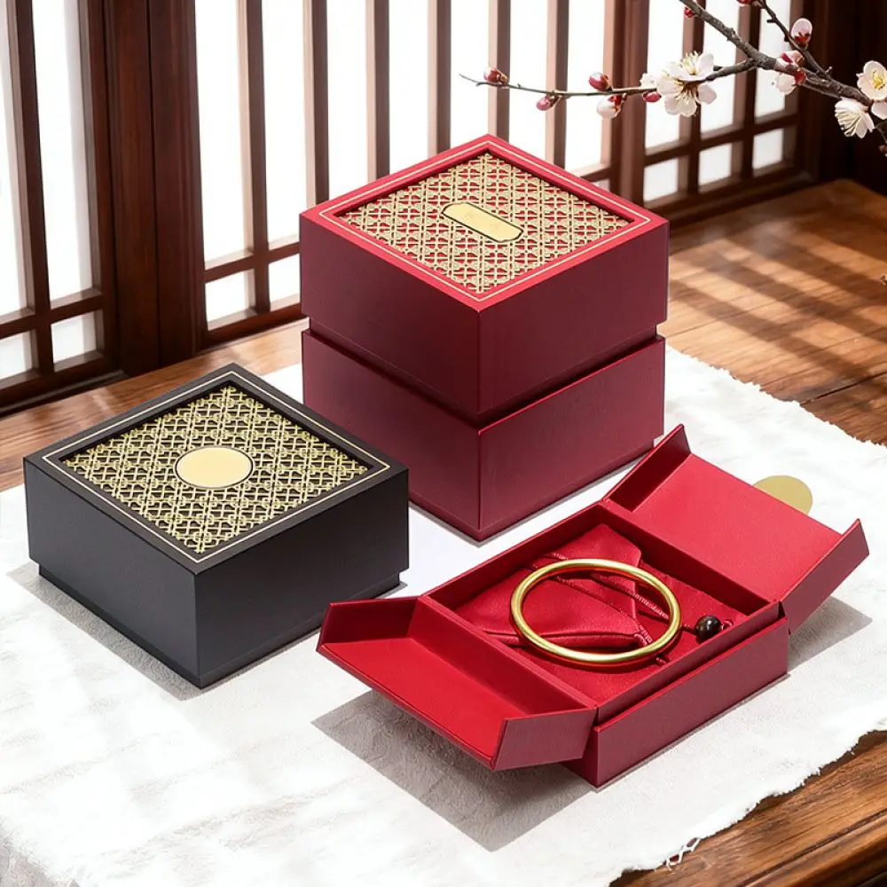 Vintage Chinese Style Jewelry Box Gold Storage Organizer Case Exquisite Hollow Double Door Holder For Precious Bracelet Jade