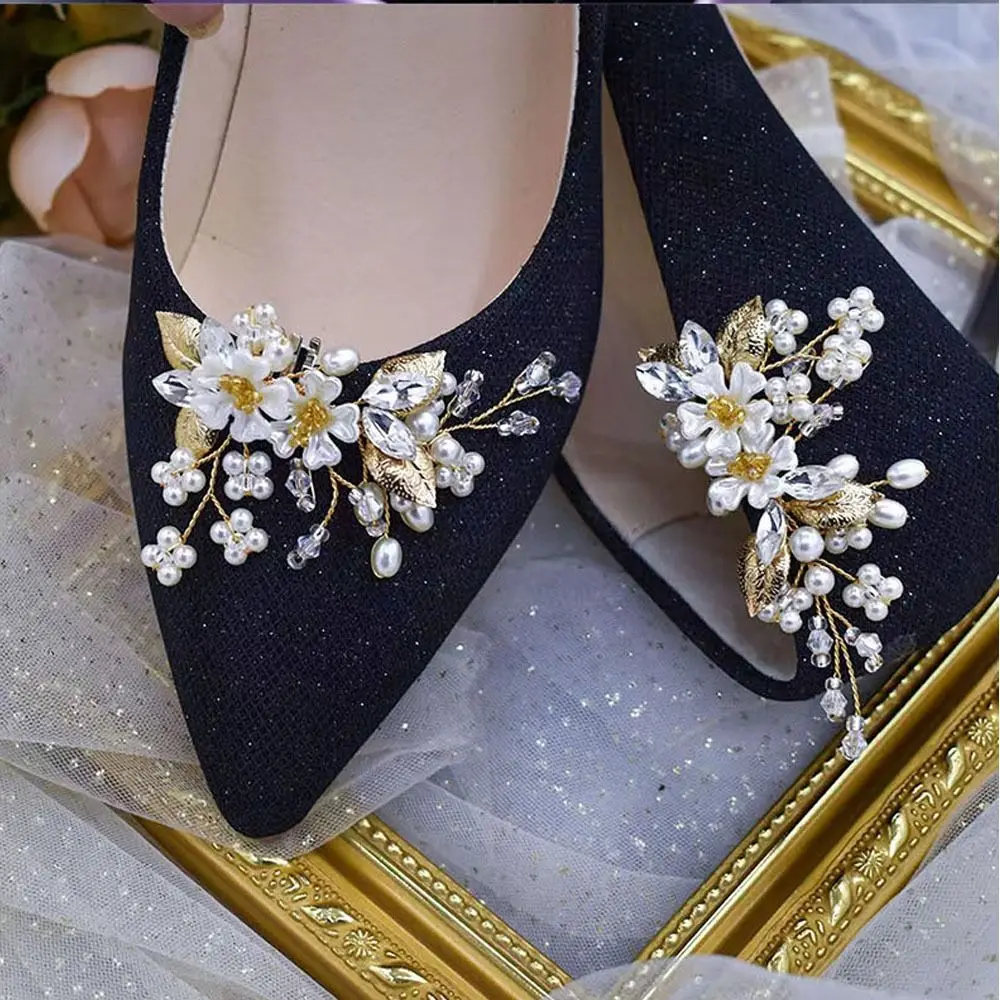 1 Pair Rhinestone Shoe Clips Buckles Crystal Flower Shoe Charms Ornaments Wedding Party Boots Decoration for Women Girls