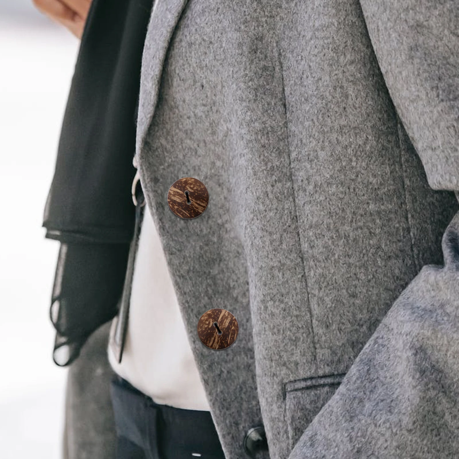 

20Pcs Natural Coconut Buttons Round Flat Sewing Buttons for Clothes Coats Sweaters Shirts Jackets DIY Craft Scrapbooking