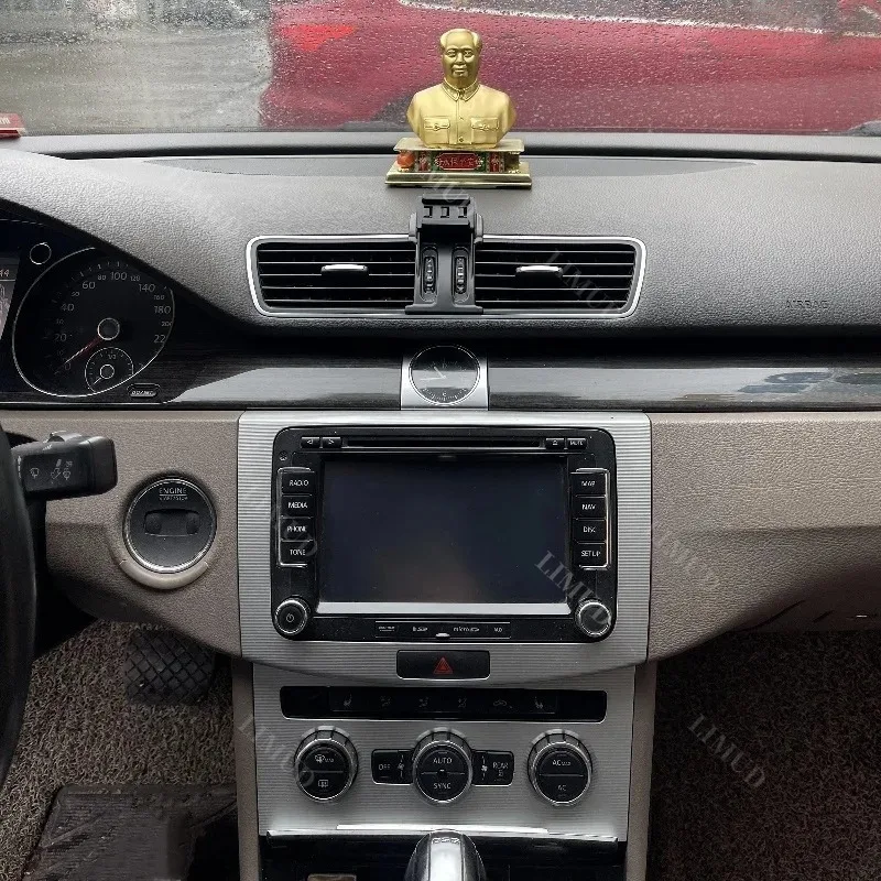 

LIMUD For Volkswagen Passat B7 2012-2013 Passat CC PQ46 2010-2013 Car Bracket Special Fixed Bracket Base Wireless Charging Stand