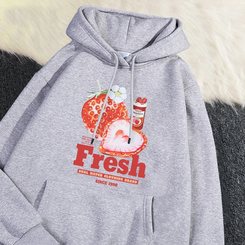 Trend Womens Hoodie Fresh Strawberry American Retro Creative Prints Sweatshirt Fleece Comfortable Pocket Pullover Cartoons Tops