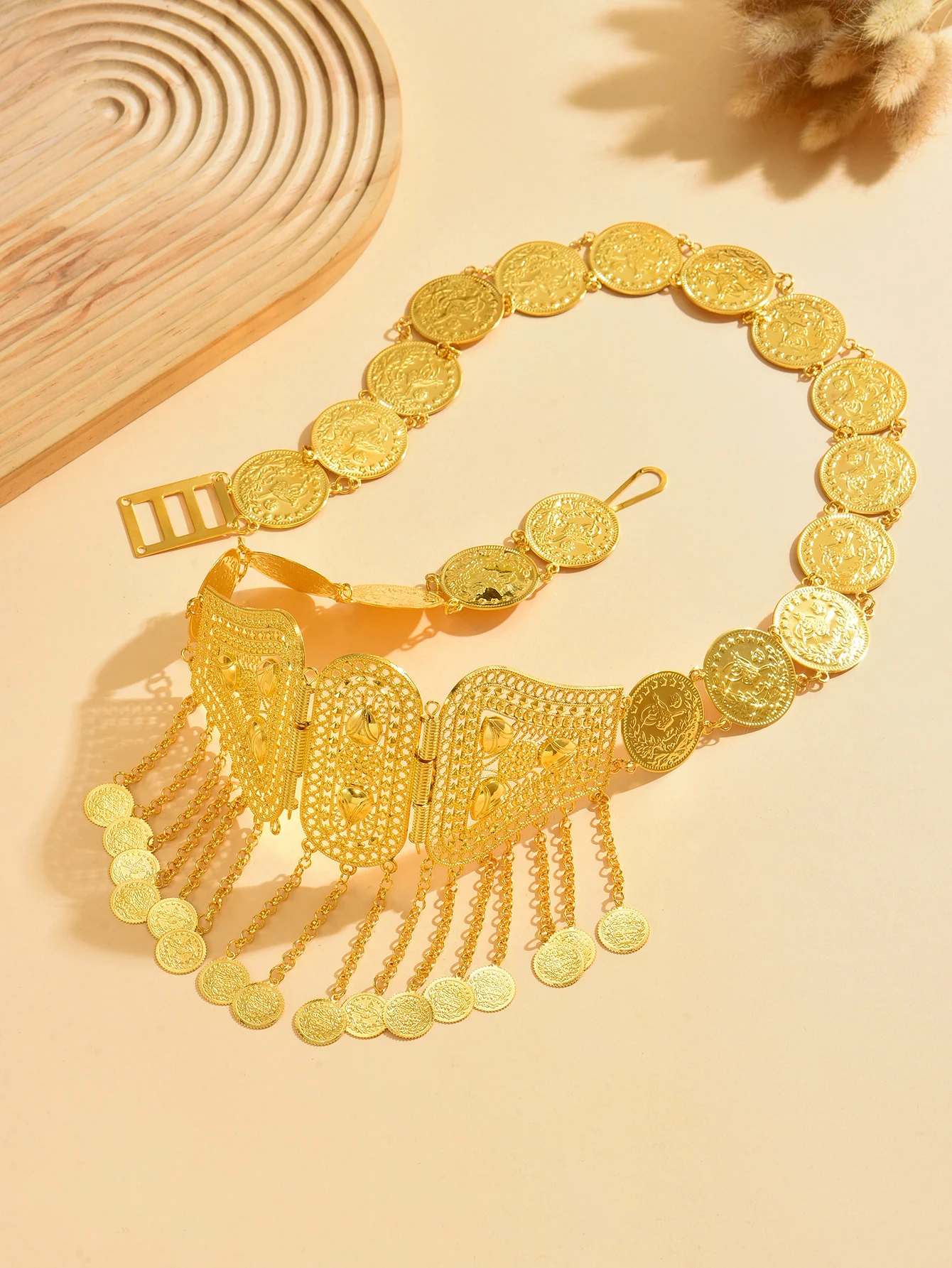 حزام من خليط معدني مجوف مع شرابات متدفقة وزخارف للعملات المعدنية - حزام زفاف متعدد الاستخدامات #1