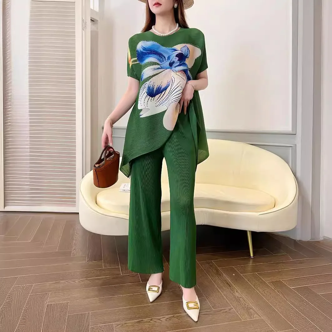 

Pleats Long Pants Set Gradient Short Sleeve Printed Top Casual Pants 2 Piece Set 2024 Summer New Pleated Commuter Two Piece Set