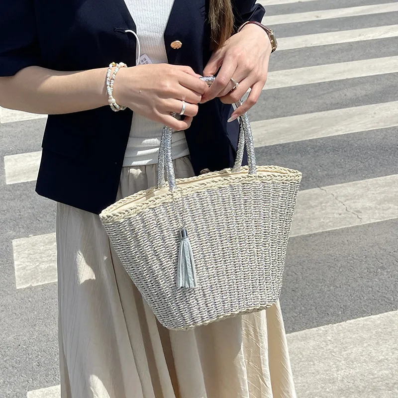 Summer Beach Grass Woven Women's 2024 New Popular Handbag Commuting Solid Color Bucket Bag Shoulder Bag