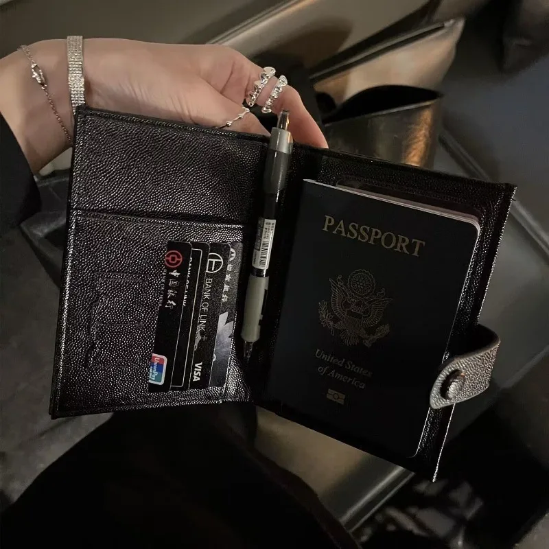 Kawaii hello kitty documento titular anime menina bonito portátil moeda bolsa moda popular diamante incrustado saco de couro atacado