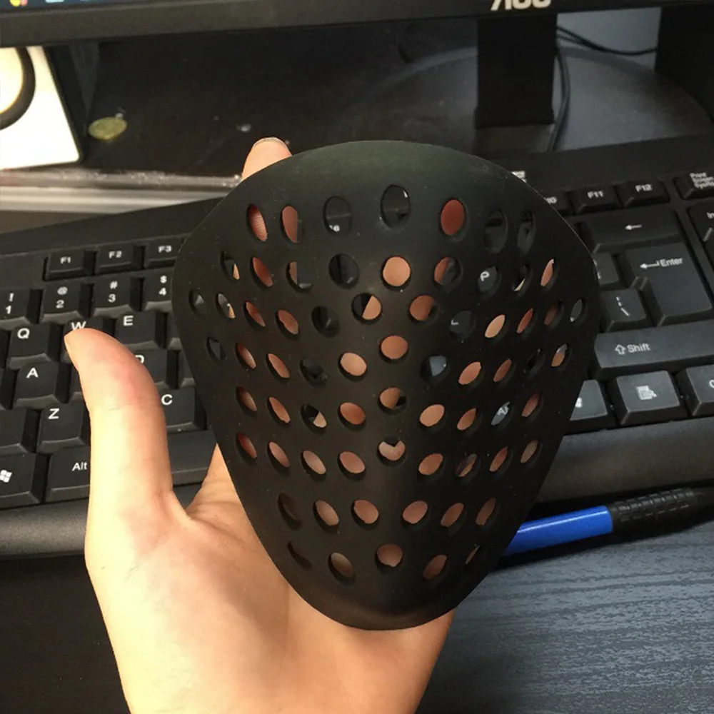 Silicone mask / cosplay headgear for use in hunting / cycling / skiing for shaping and built-in breathing protection