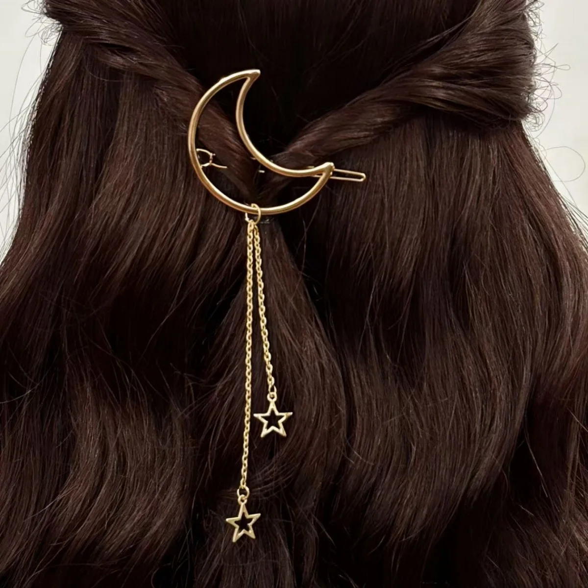 

Vintage Gold Hollow Star Moon Bar Hair Clips Tassel Side Headwear for Hanfu Ancient Style Wholesale Supply