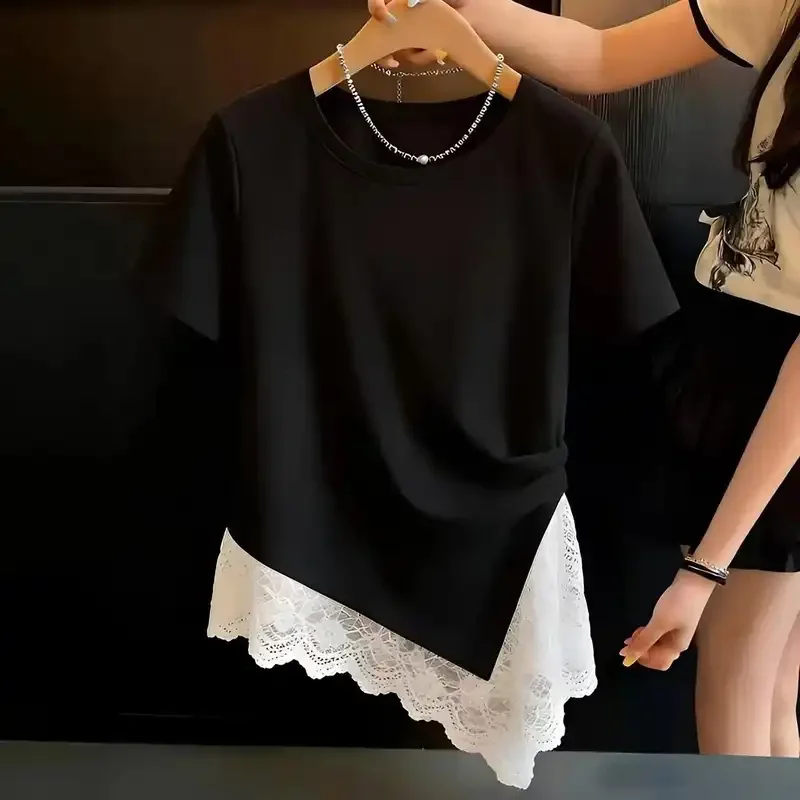 Gray Asymmetrical Hem Lace Detail T-Shirt For Women Casual Office Wear With Elegant Design
