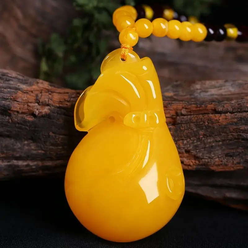 Carved gourd pendant, unisex carp sweater chain, long money bag design, second-generation old amber in chicken fat y