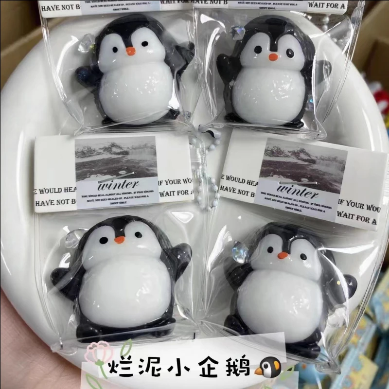 قرصة البطريق المستديرة للبطن + لعبة الضغط انتعاش بطيء قرصة لو أنف صغير كا حقيبة لطيفة قلادة قطعة أثرية لتخفيف الضغط