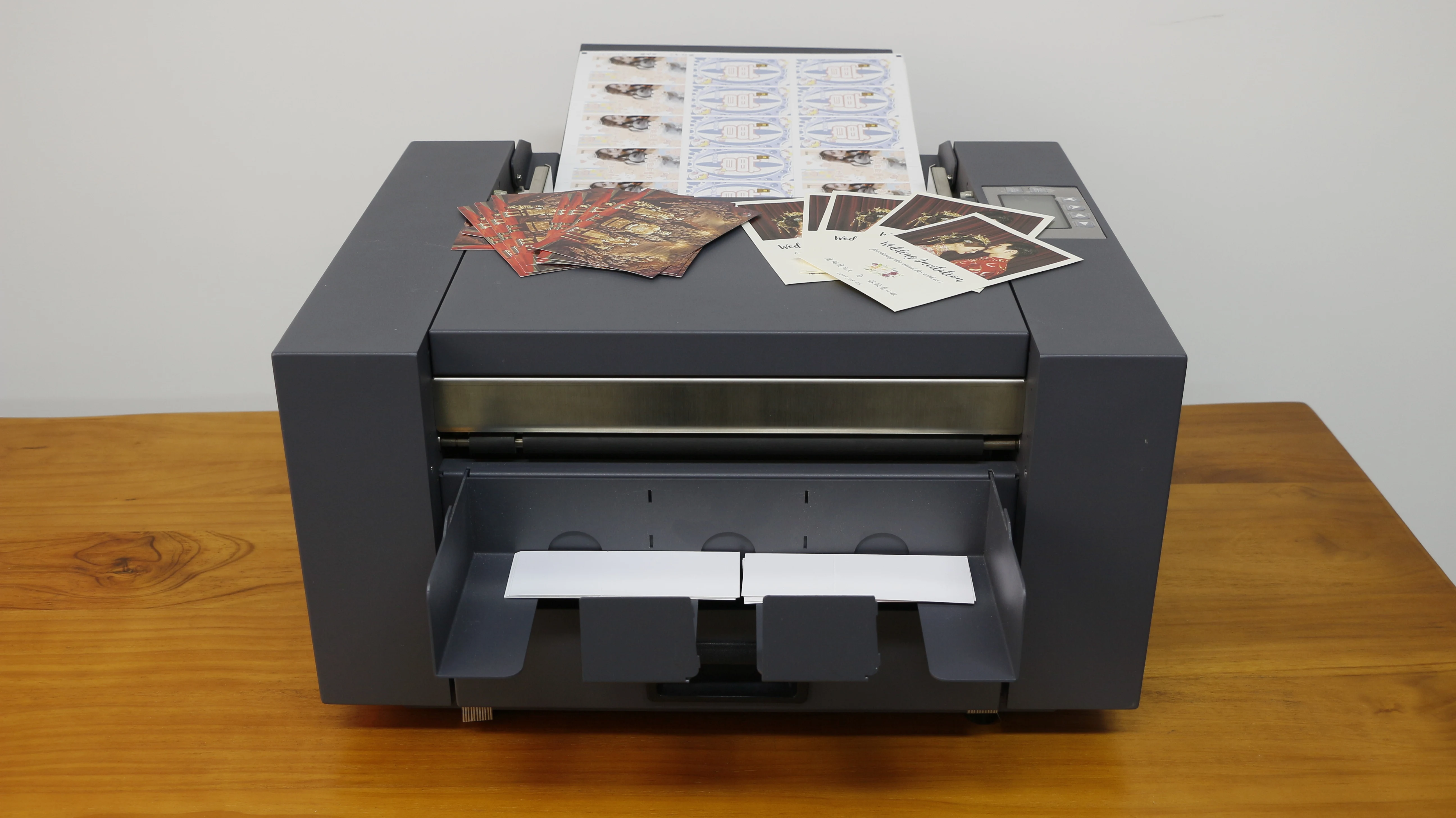A4 A3+ Digital Id Playing  Cutter Automatic  Ticket Cutter Smart Business Machine