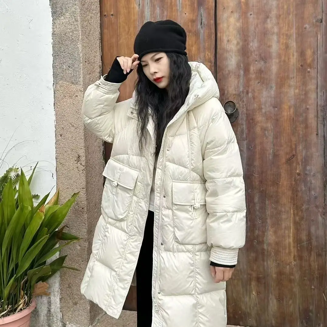 

2025 Autumn and Winter New Women's Down Jacket Commuting Retro Windproof Hooded Lightweight Down Jacket