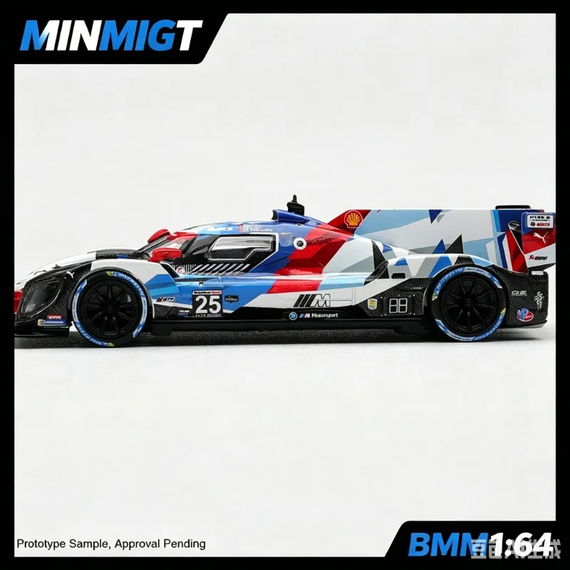 MINIGT 1:64 BMW Hybrid V8 GTP IMSA Die Casting Alloy Simulation Racing Car Model Male Gift Birthday Gift Souvenir.