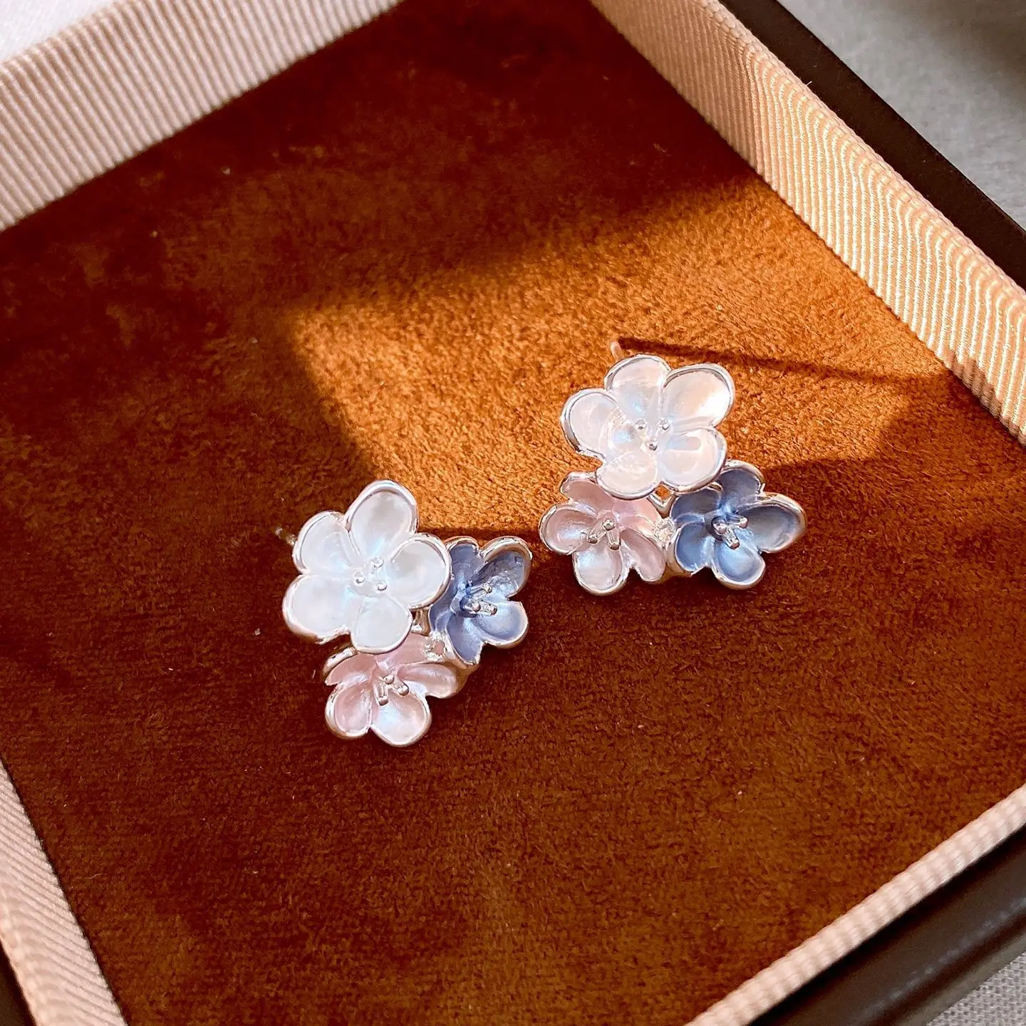 Beautiful Flower Stud Earrings Spring Summer Fashion Charming Well Finished Jewelry Earings
