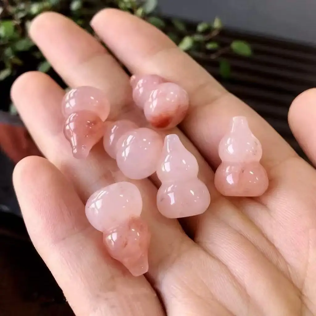 

Xinjiang Golden Silk Jade Peach Blossom Brewed Gourd Back Cloud Pendant