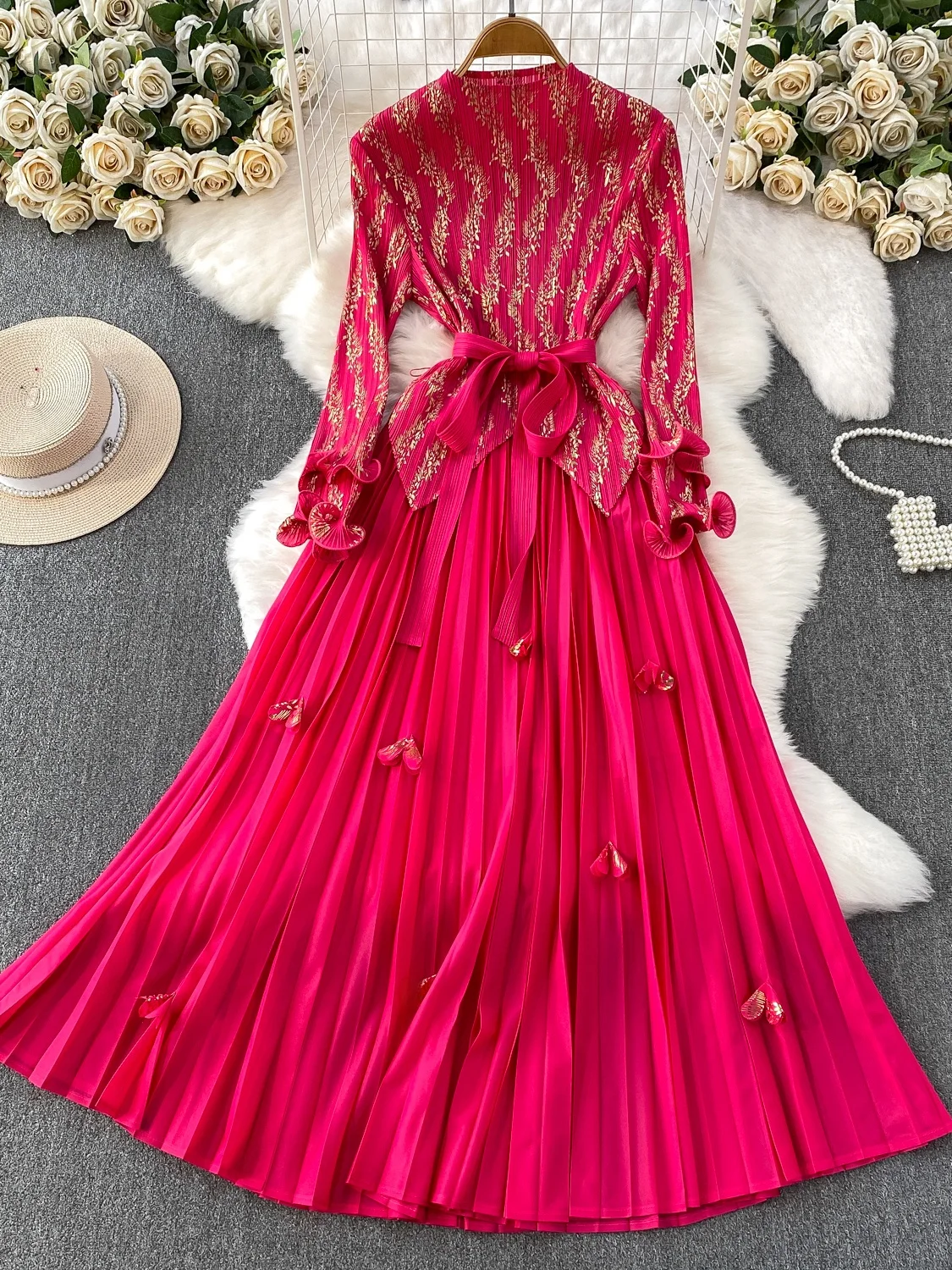 Ele Haute Couture G…